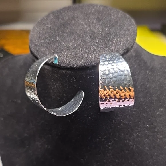 BUNDLE ANY 2, PAY ONE PRICE. Silver Hammered Hoop Earrings - Picture 1 of 3